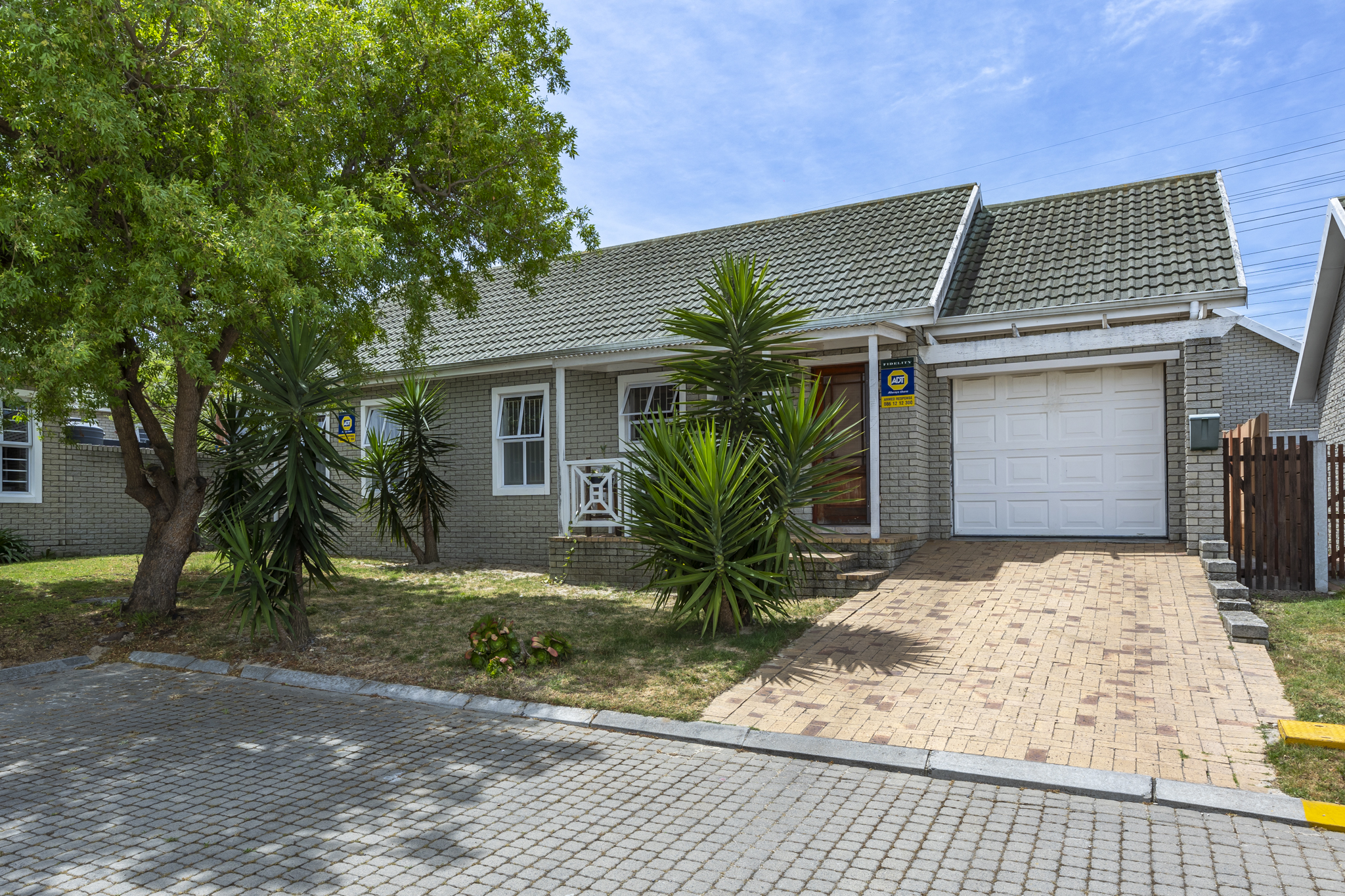 3 Bedroom Property for Sale in Jakarandas Western Cape